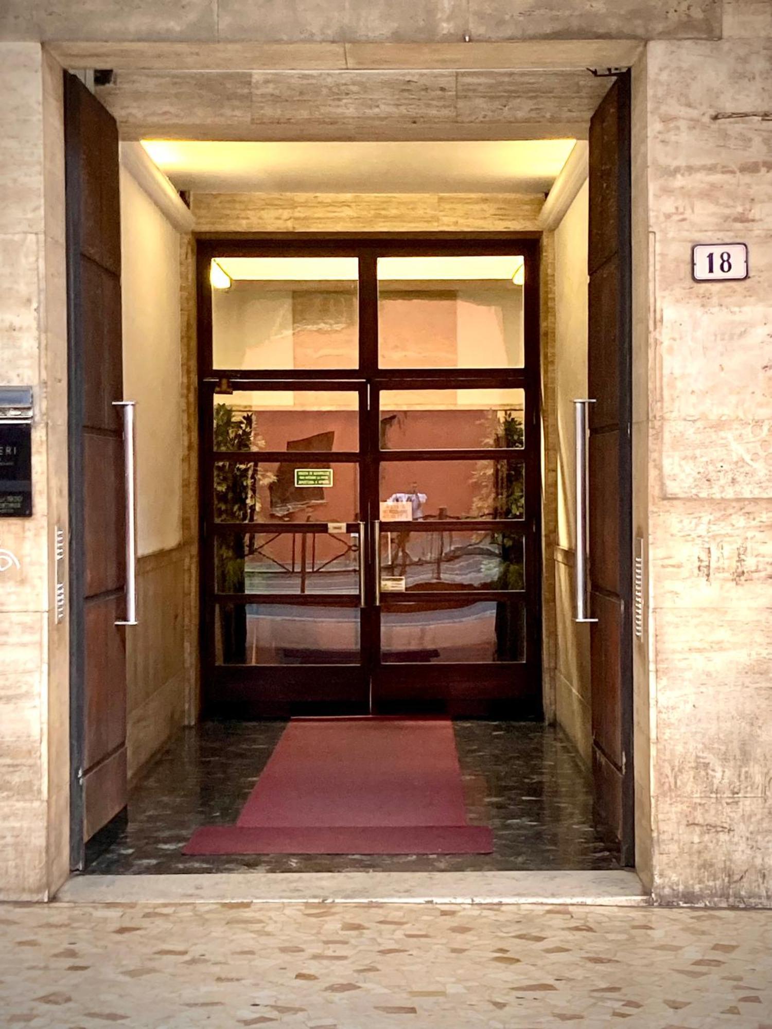 Appartamento Tuliphouse Da Davide Bologna Esterno foto